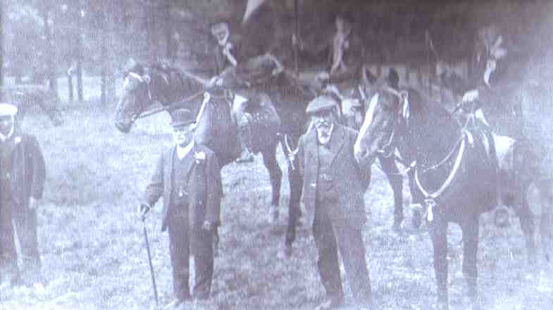 1915 Cornet with his right and left-hand men