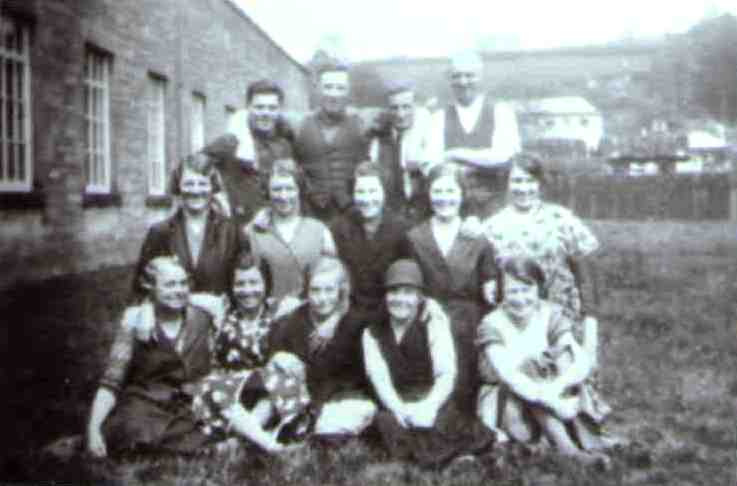 Waverley Mill workers in 1935